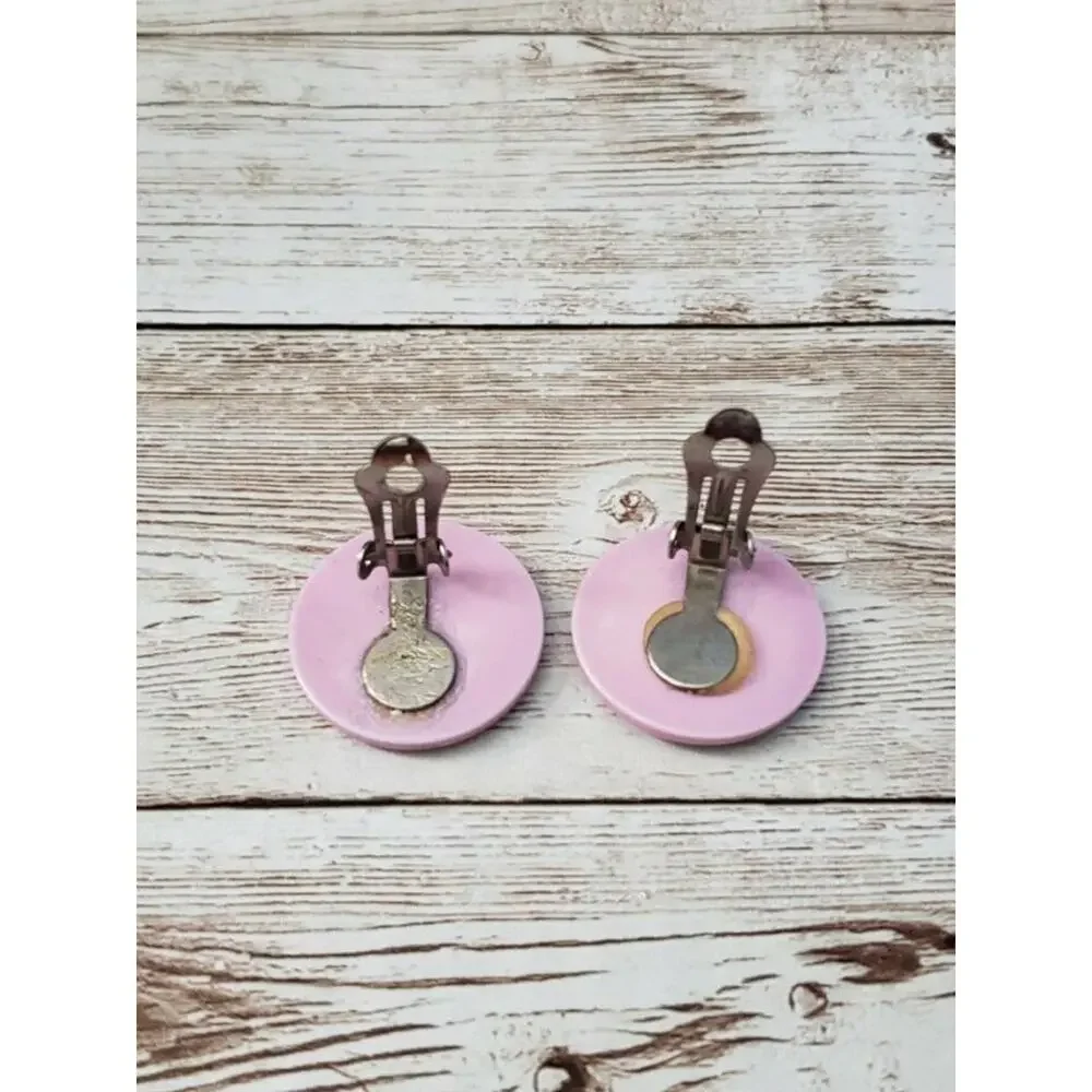 Vintage Clip On Earrings Light Purple & Cream Circle 1